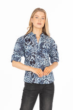 Load image into Gallery viewer, Floral Print Button-Down Shirt
